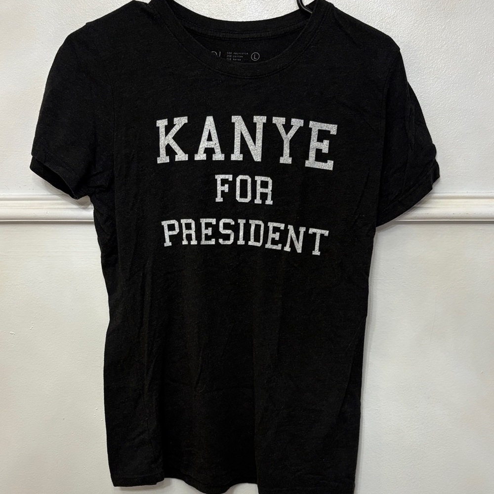 Black Graphic Tee - Short Sleeve